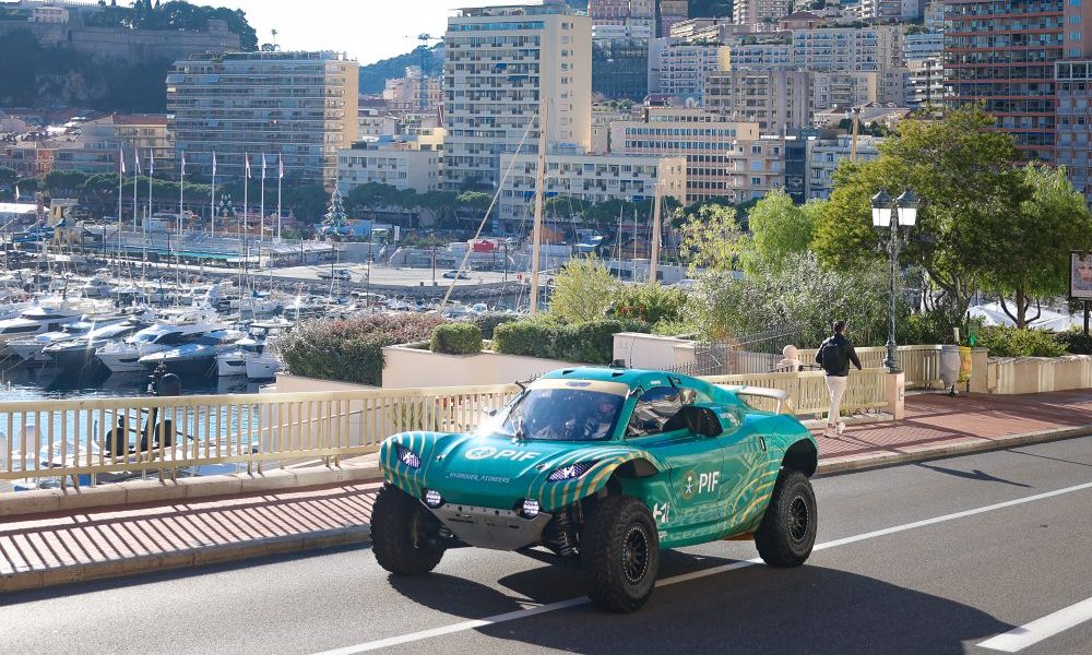 Green Formula racing car in Monaco