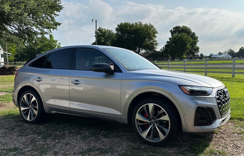 Black Audi SQ5 SUV exterior