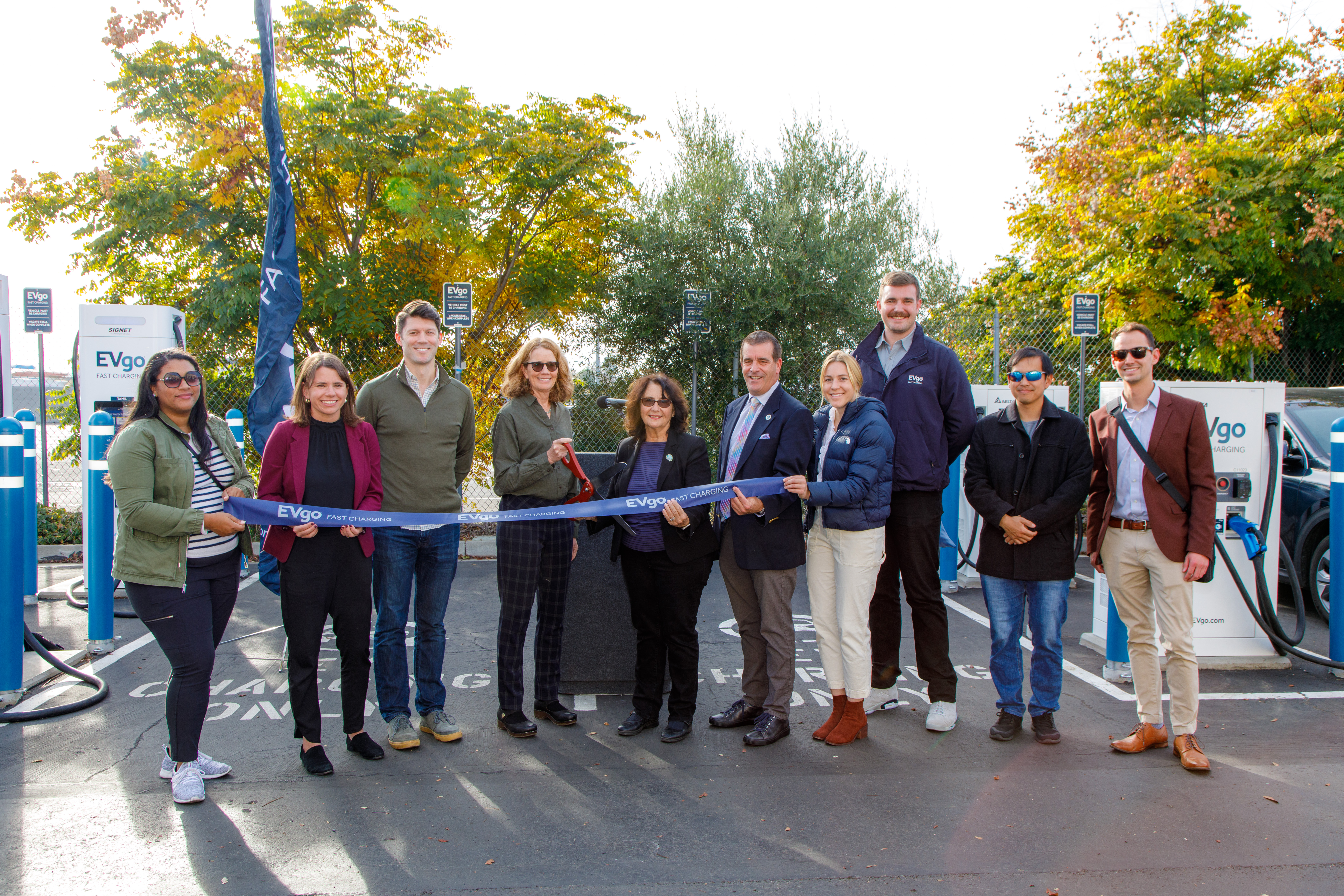 People at EVgo ribbon cutting ceremony