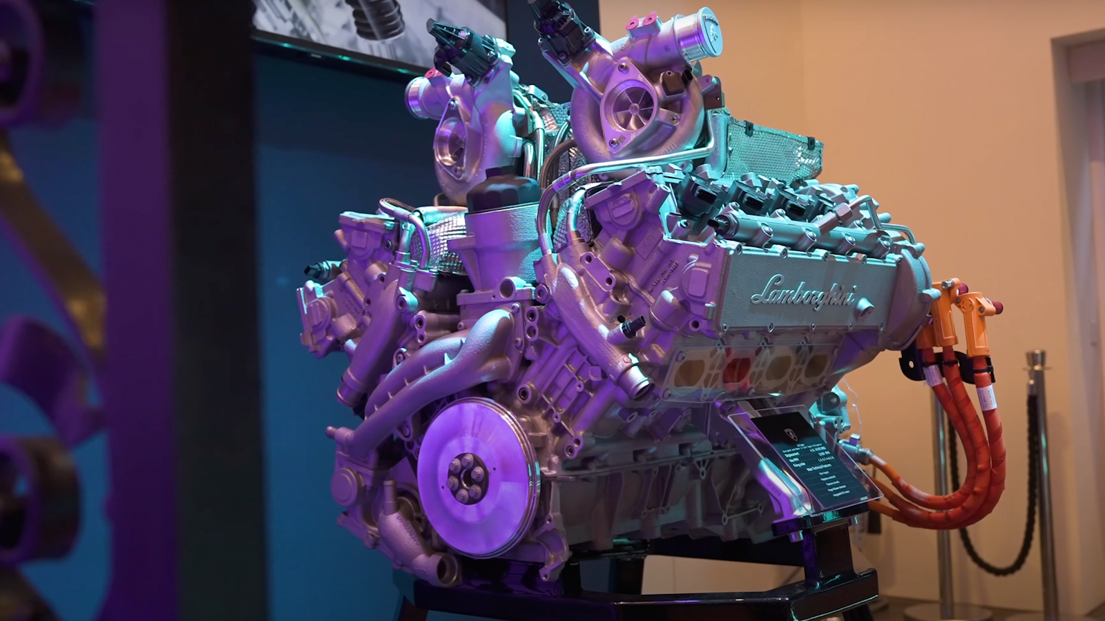 Lamborghini Temerario V12 supercar engine