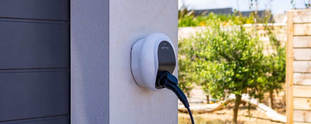 Outdoor Solo 3S EV charging station