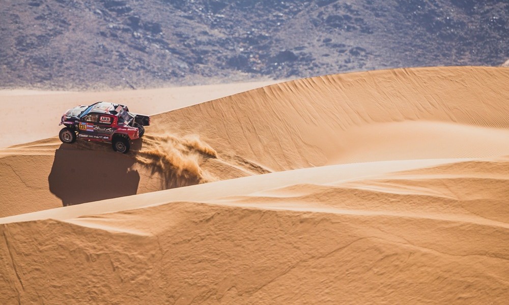 Desert racing car in action