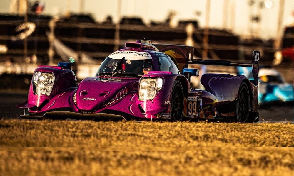 Pink Meyer Shank Racing car