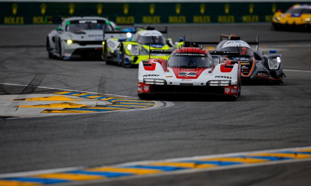 Race cars competing at Daytona Speedway