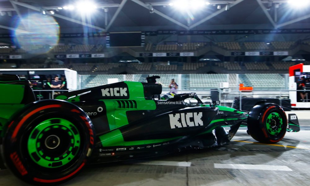 Green Aston Martin F1 car