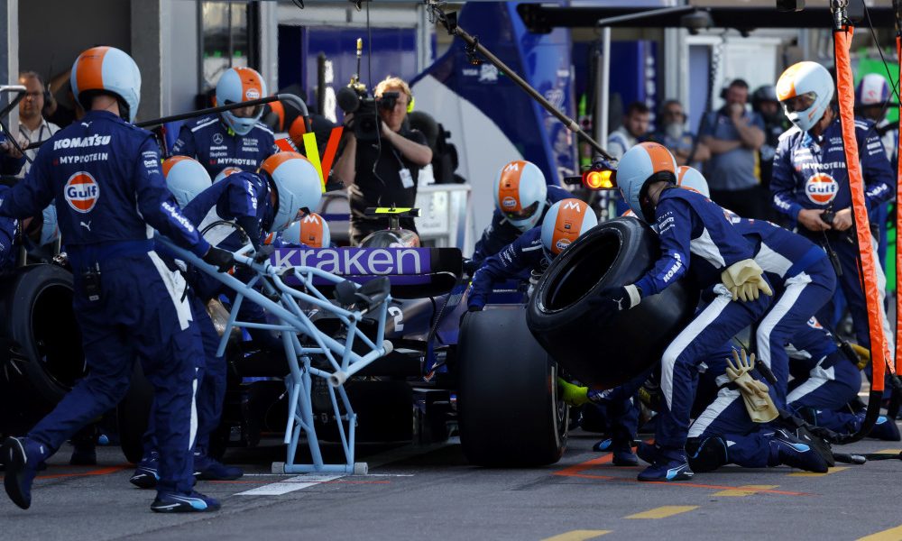 NASCAR pit crew tire change