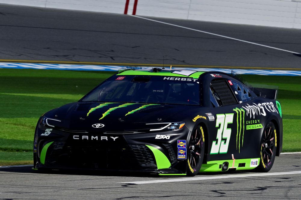 Black #15 NASCAR at Daytona