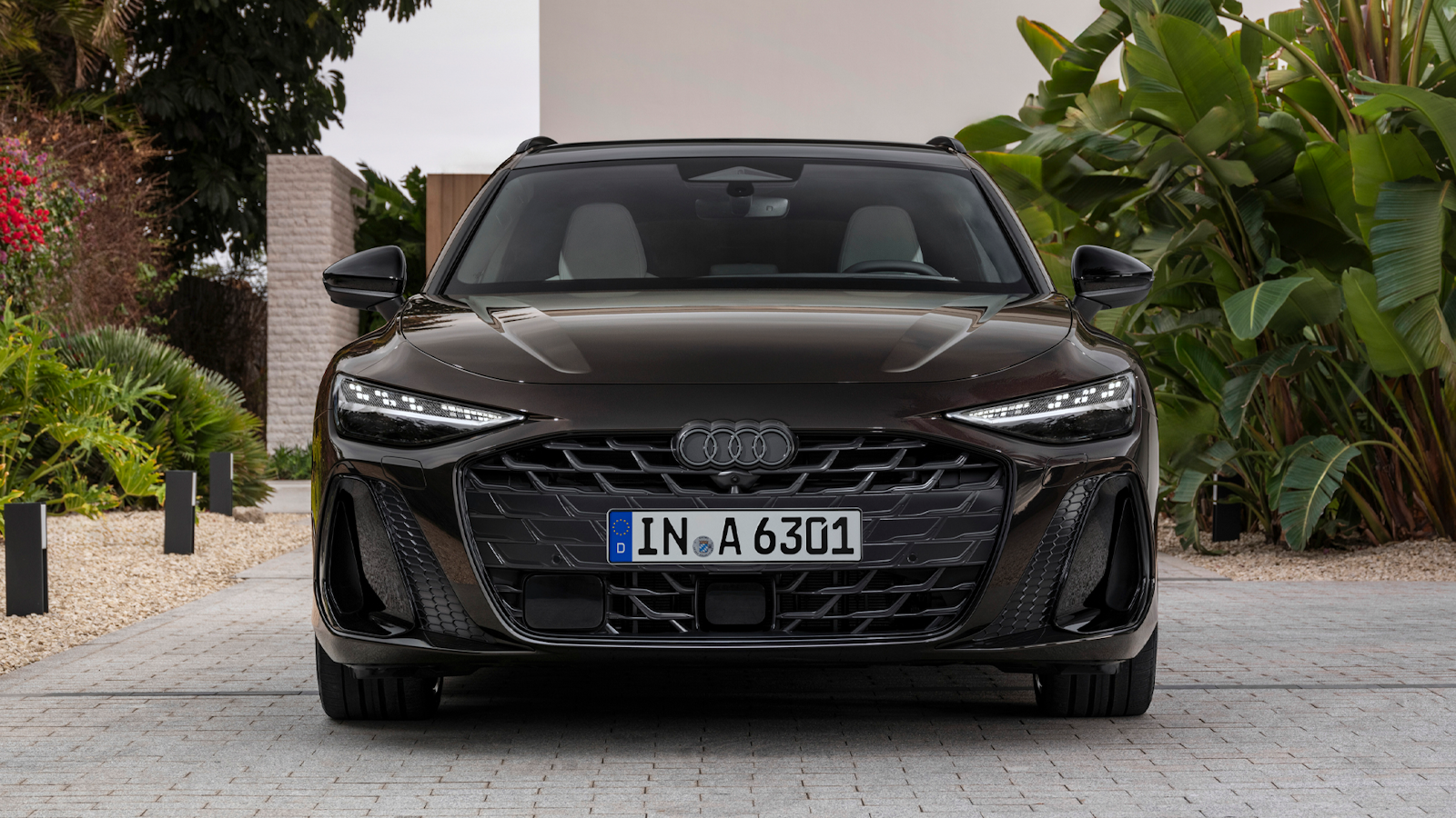 2025 Audi A6 Avant front view